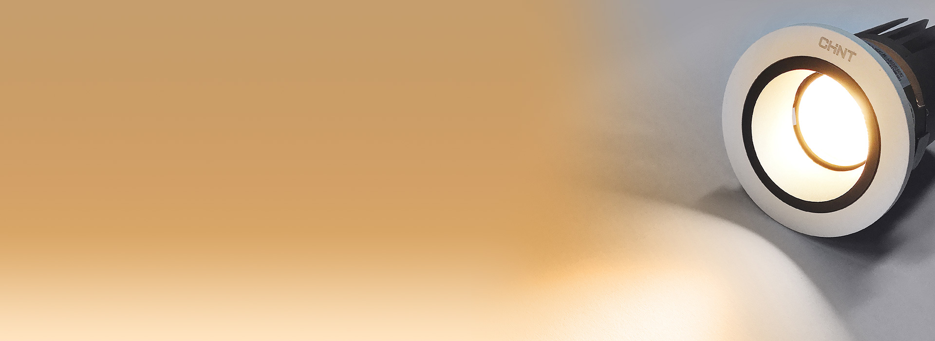 三重防眩，就是這么酷炫 藏光：面環45...