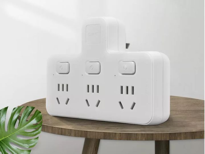 誰說不同場景要配不同插座？一個正泰插座轉換器就搞定