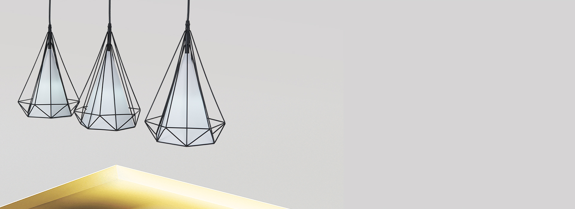 手工匠心焊接，打磨出穩固結構 一根根鐵...