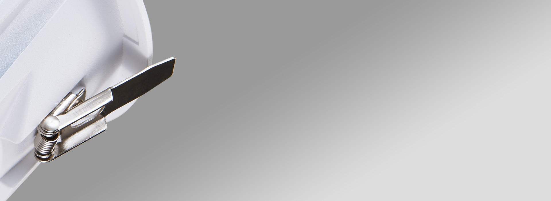 優(yōu)質(zhì)彈簧卡扣，穩(wěn)定牢固 彈性好，防銹耐...