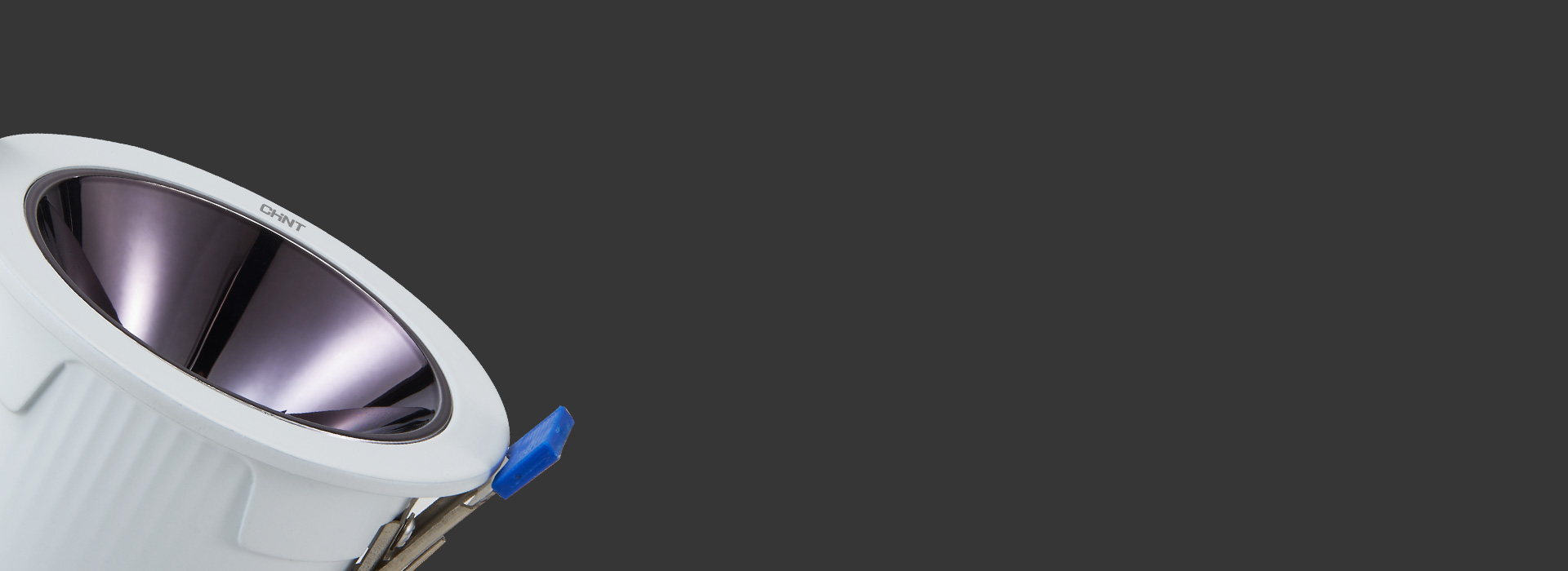 深藏光源+深色杯防眩，柔光“黑科技” ...