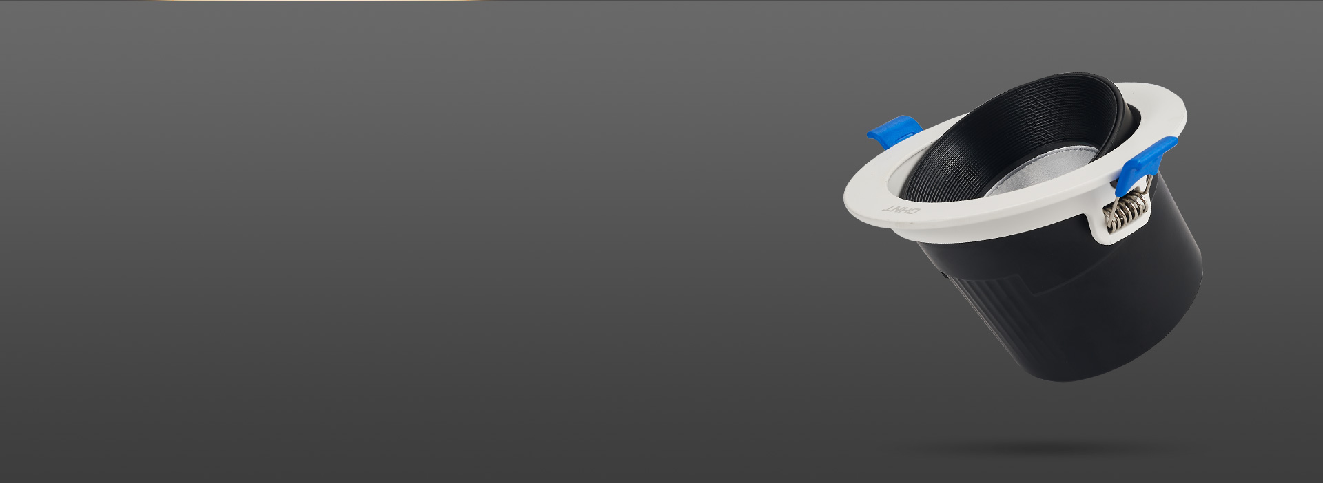 雙向調節照射方向 出光方向輕松掌控，微...