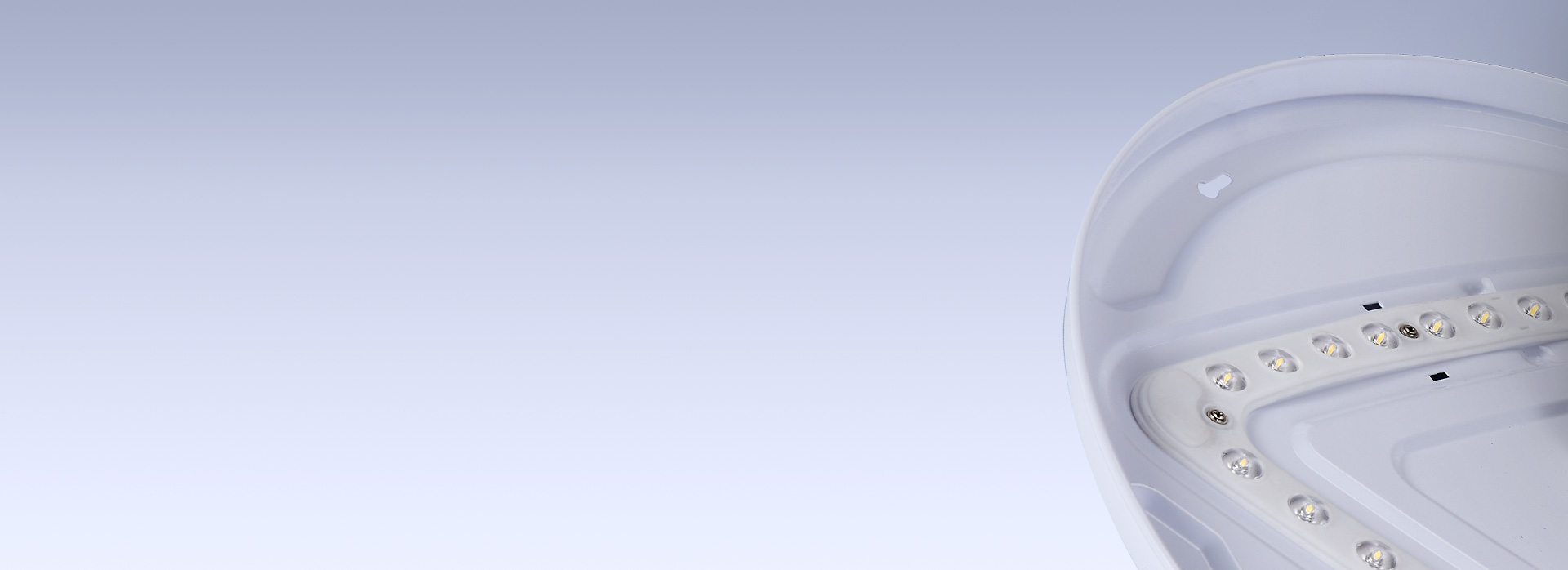 五金底盤，結實耐用壽命長 正泰照明吸頂...