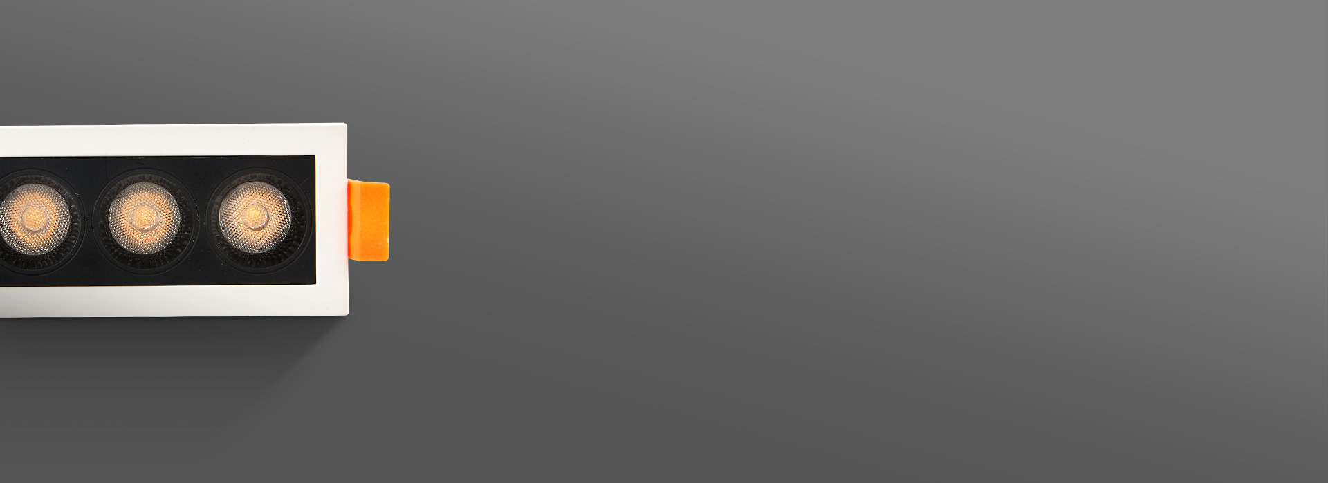 蜂窩式透鏡，光線均勻柔和 立體蜂窩透鏡...